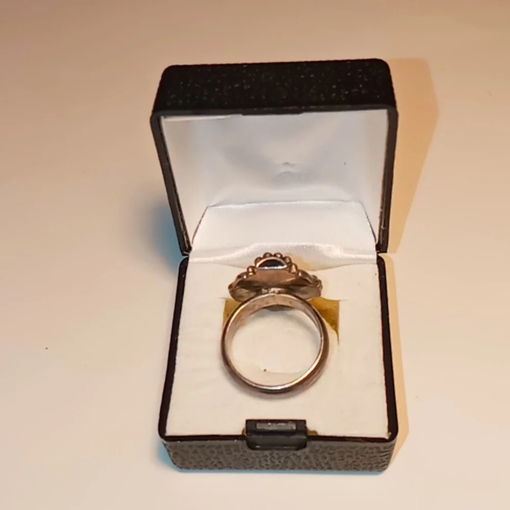 Sterling Silver Carnelian Ring - Picture 2 of 4